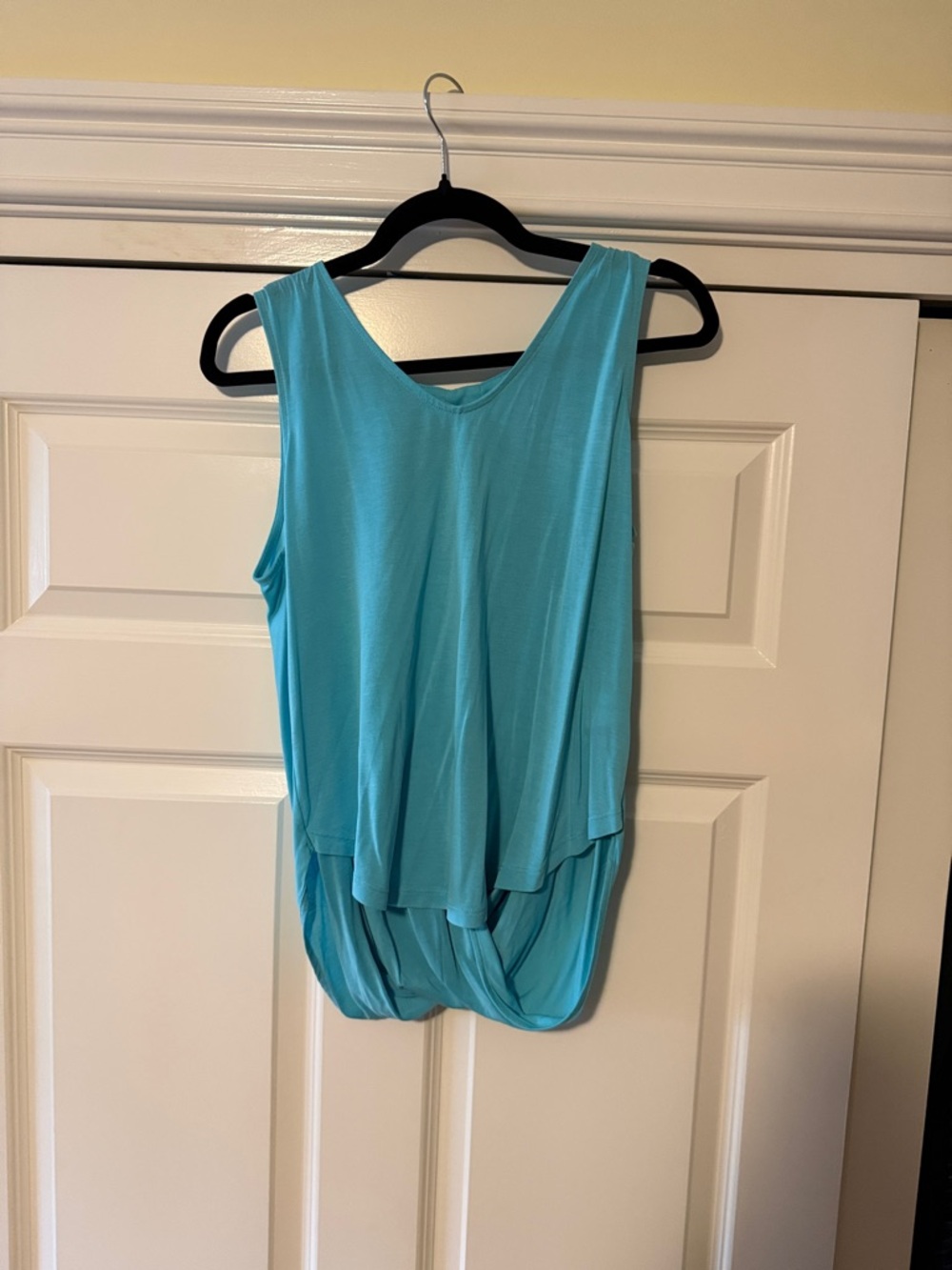 Naked Zebra Aqua Twist-Back Sleeveless Tank
